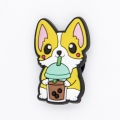 przypinka do kroksów piesek bubble tea żółty