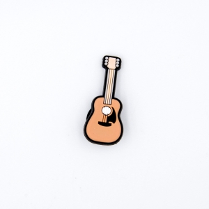 Przypinka do kroksów, klapek gitara