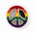 przypinka pacyfka LGBT tęczowa ozdoba do kroksów widok przód