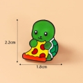 przypinka żółw z pizzą wymiary 2.2 cm 1.8 cm