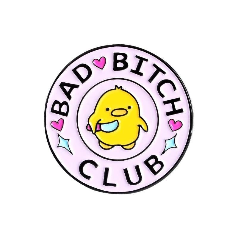 przypinka Bad Bitch Club metalowa z żółtym kurczakiem