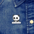 Przypinka panda I can't adult today na jeansowej kurtce