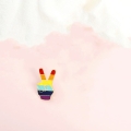 przypinka LGBT znak pokoju tęczowa pin do ubrań