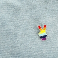 przypinka tęczowa LGBT pokój pin dżinsowa kurtka