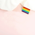 przypinka LGBT na ubraniu flaga tęczowa pin do noszenia