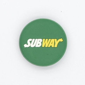 Przypinka do crocsów subway