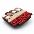 przypinka crocsów stranger things widok z boku
