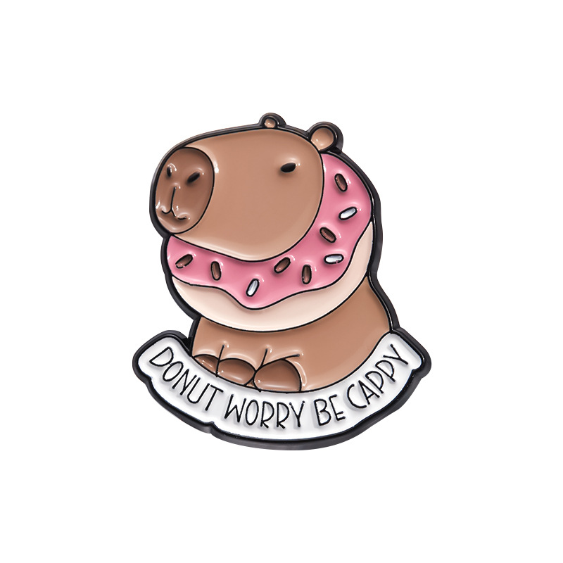 metalowa przypinka kapibara don't worry be cappy