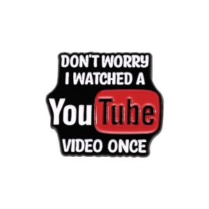 Metalowa przypinka fachowiec youtube