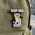 Przypinka Don't Stop Meow kot Freddy - widok opakowania