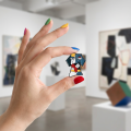 przypinka pies picasso kubizm metalowa - szczegóły produktu