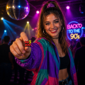przypinka 90's kid dla milenialsów prezent nostalgiczny