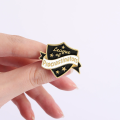 Pin liga prokrastynacji - widok boczny