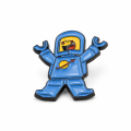 Przypinka ludzik Lego astronauta - szczegóły i wykończenie