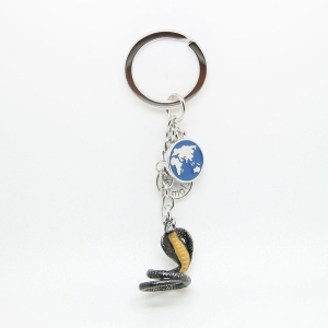 Brelok do kluczy – Kobra, zawieszka typu charms