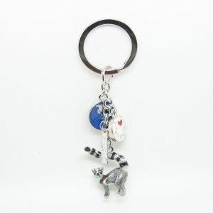 Brelok zwierzak lemur- a'la charms