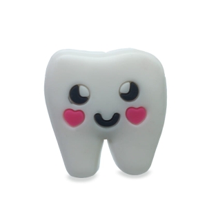 Ząb z uśmiechem przypinka dentysty do crocs, kroksy, ozdoba