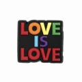 Love is Love LGBT wpinka do crocs kolorowe litery