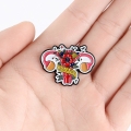 Przypinka pins feminist macica girl power rozmiar